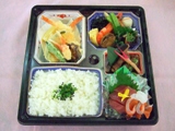 刺身３種＋黒毛和牛秘伝のタレ焼